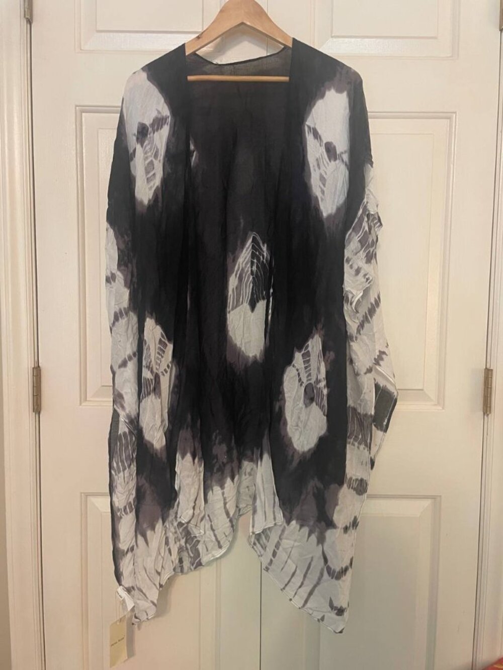 NWT Moss Rose Tie Dye Kimono Cardigan - Versatile Boho Chic Layer cover-up